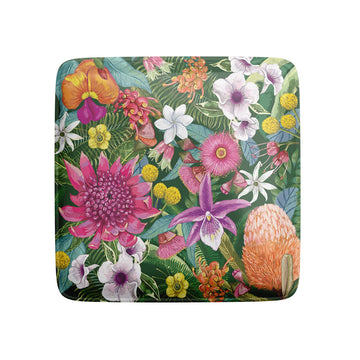 A square magnet illustrated with different flowers.