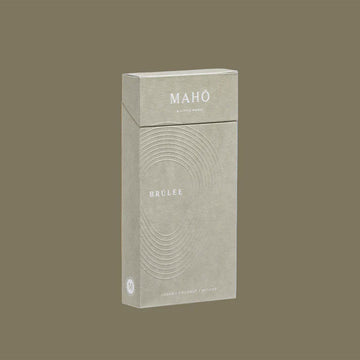 A light grey box titled 'Maho Brulee' against a khaki green background.