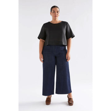 A women's top with short sleeves in black linen.