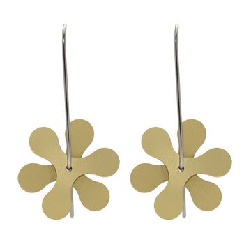 A pair of drop earrings featuring a propeller shape in a champagne colour.