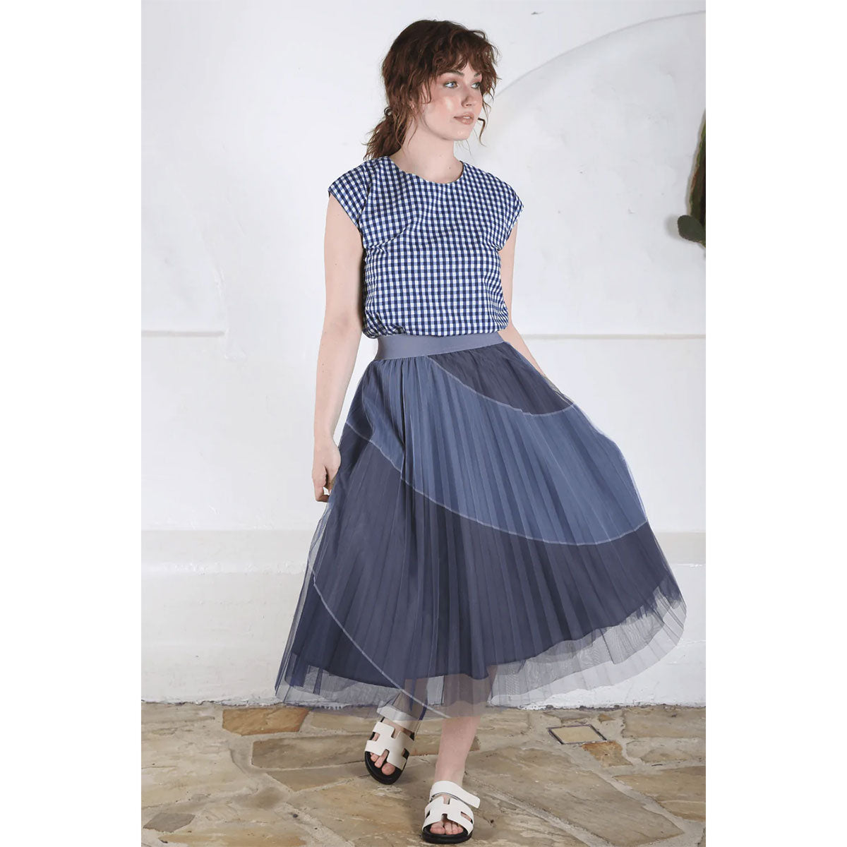 Pleated blue tulle outlet skirt