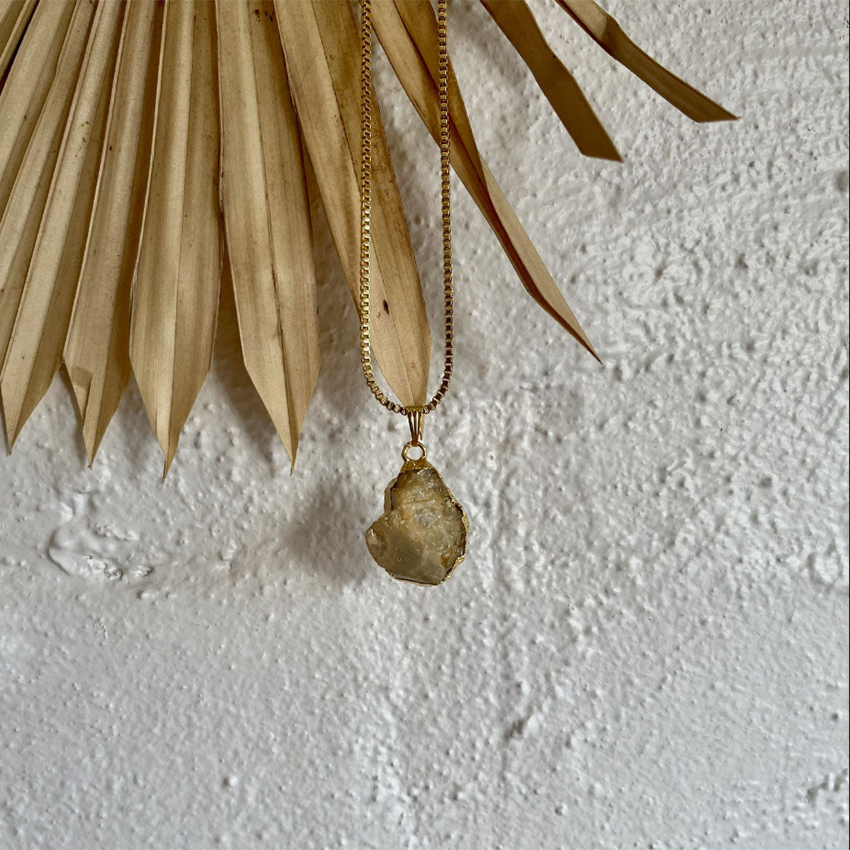 Necklace Stone Rafael Inartisan – National Museum Australia