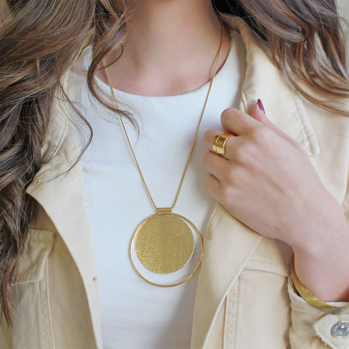 Round on sale circle necklace