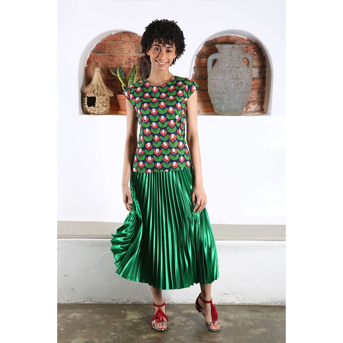 Dark blue hotsell green pleated skirt