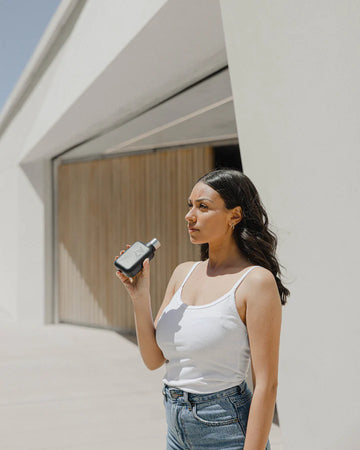 A black stainless steel water bottle in an A7 size.